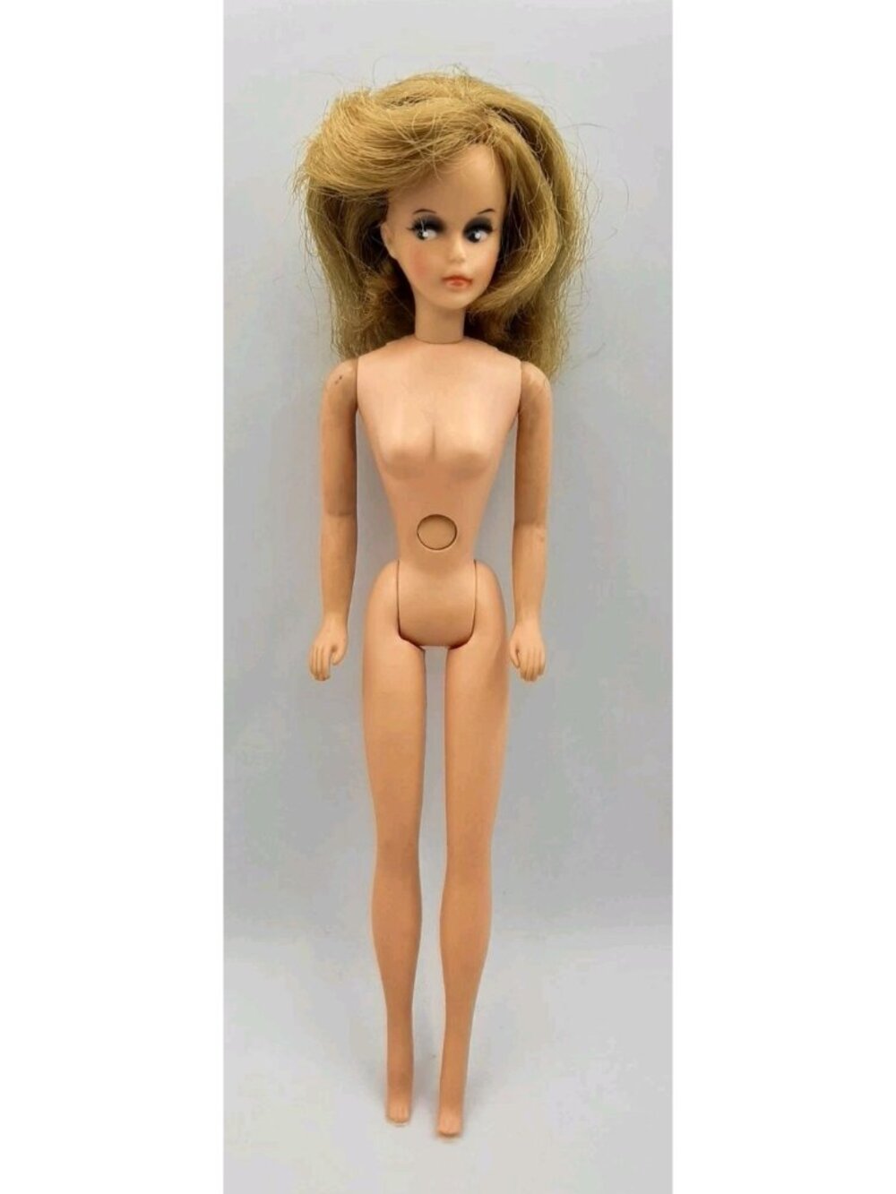 Vintage 1963 Ash Blonde Regal Tressy Growing Hair Fashion Doll 12 In